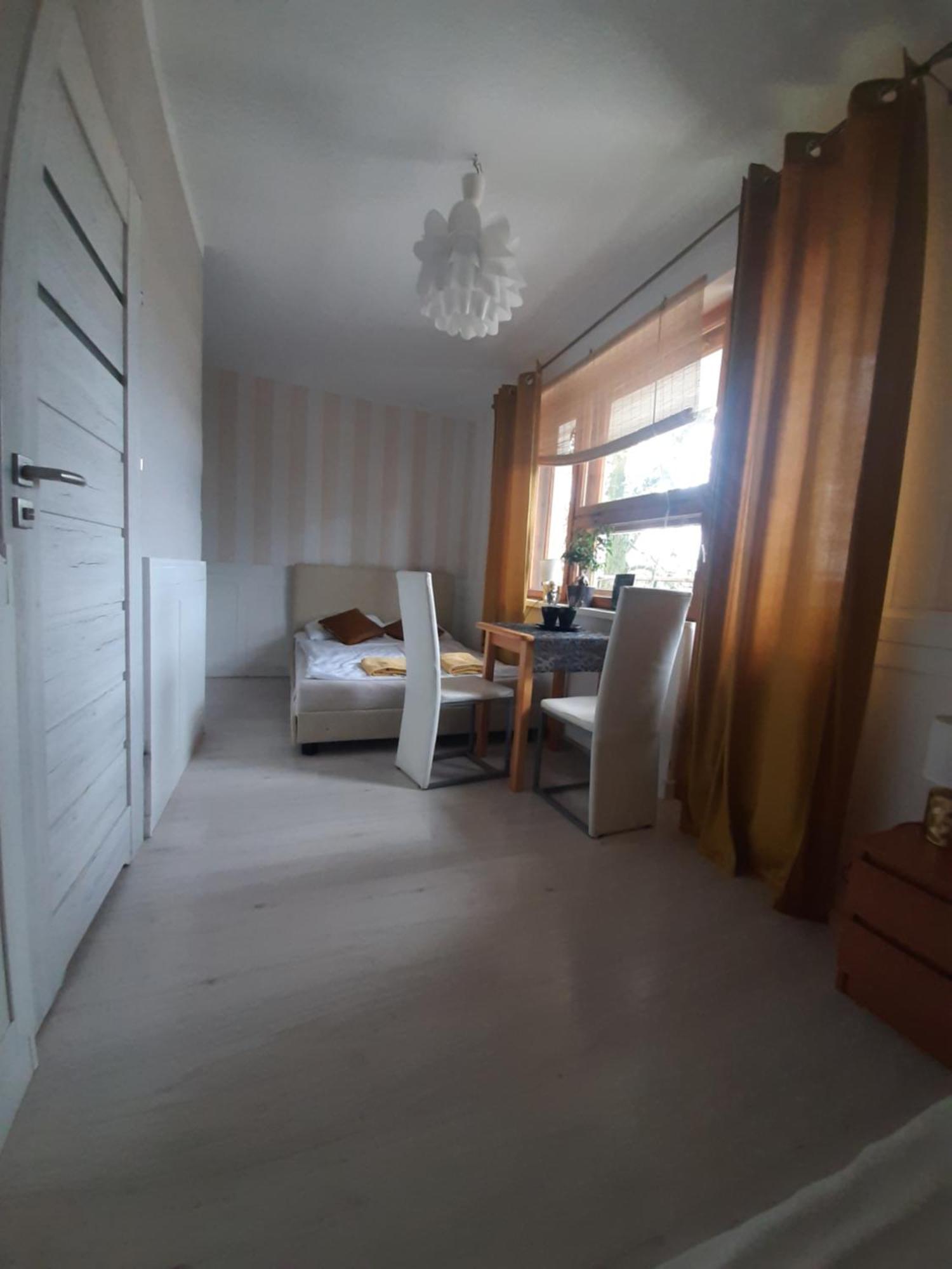 Willa Hono Lulu Busko-Zdrój Exteriör bild